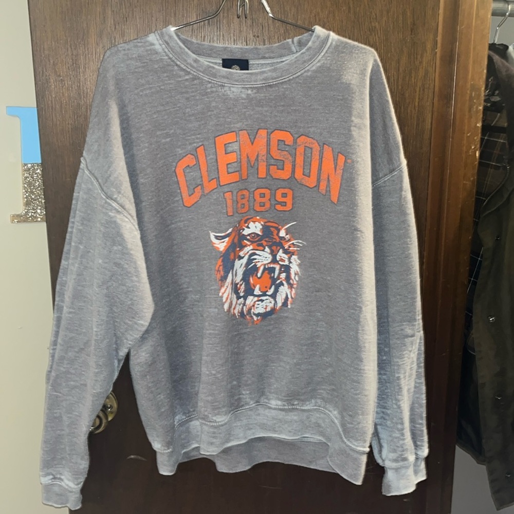 Super comfy Clemson Pullover!